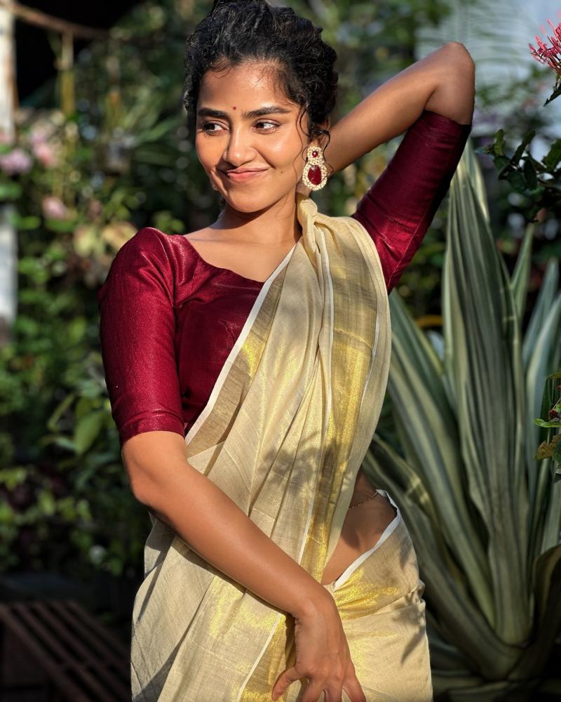 anupama-parameswaran-onam-celebration-photos